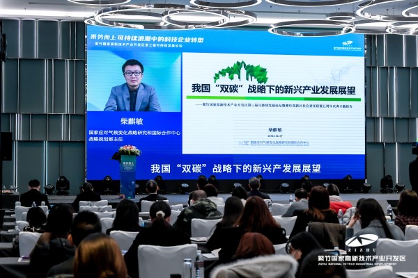 中央领导最新人事变动,政治与日常的交织,爱与陪伴的温馨故事标题为政治变迁中的温情时刻