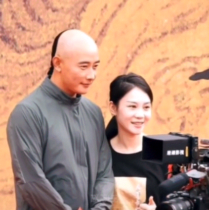 罗晋的最新动态与小巷中的美食宝藏揭秘