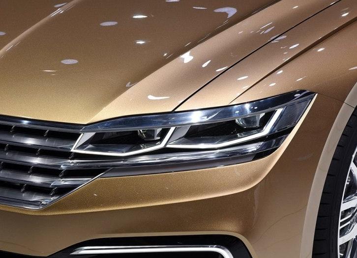 奔驰E级新车上市,选购指南与体验重点