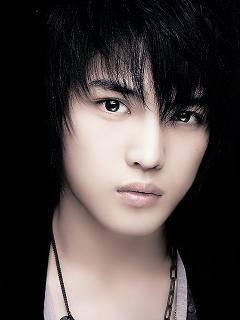 亚洲最帅男明星的温馨日常揭秘