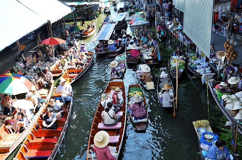 泰国曼谷水上市场，探寻内心平静的旅程