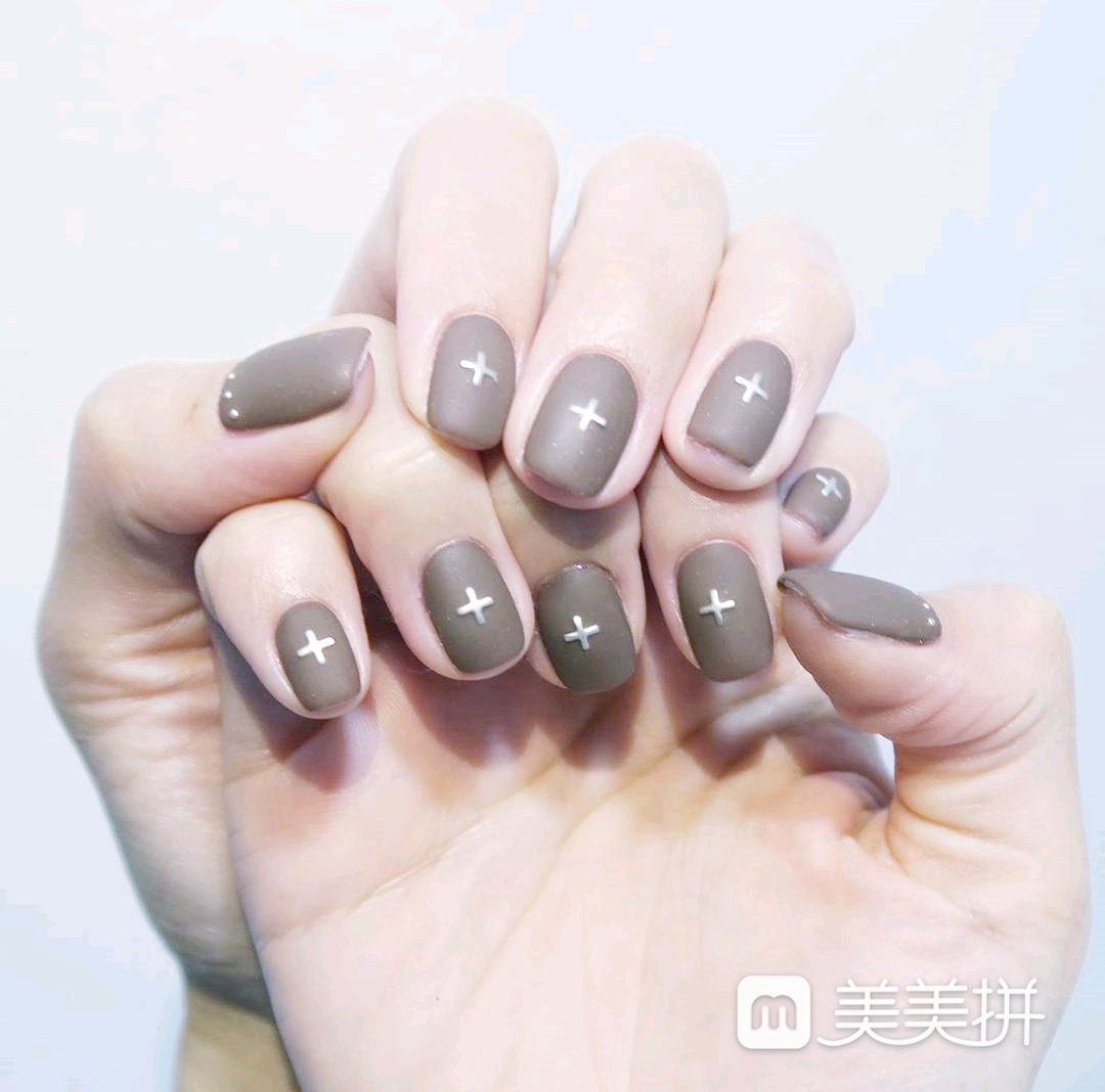 最新美甲合集，零基础入门，轻松掌握美甲艺术之美