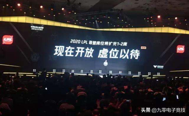 电竞比赛门票，探索小巷中的神秘宝藏，开启未知的电竞世界之旅！